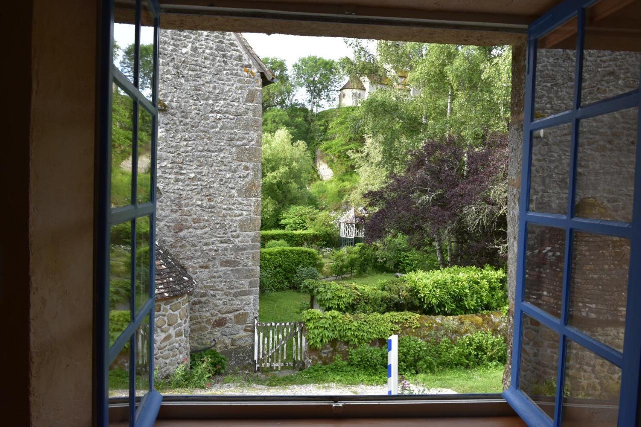 Gite du Pont Saint-Céneri-Le-Gérei dans les Alpes Mancelles Villa Esterno foto